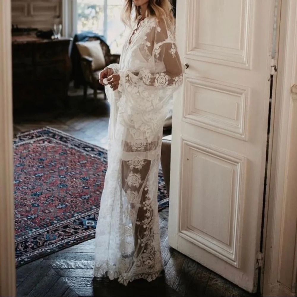 Boho Lace Robe - Picture 5 of 9